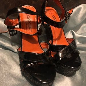 DBDK Fashion Wedges -Daphne size 6